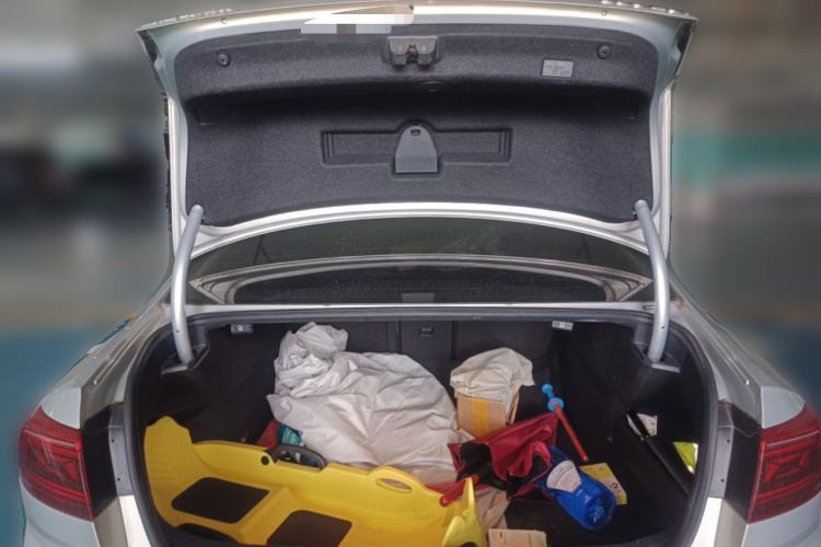 Used Volkswagen Magotan 2020 330TSI DSG Leading Model Trunk