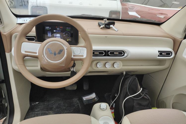 Used Wuling Hongguang MINIEV 2024 3rd Generation 215km Youth Edition