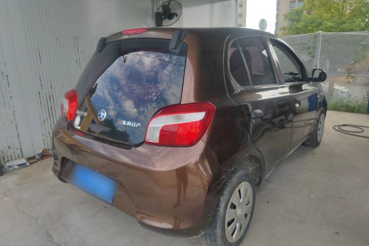 Used Venucia R30 2014 1.2L Manual Comfort Edition