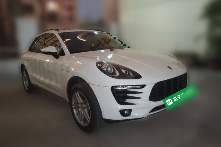 Used Porsche Macan 2017 Macan 2.0T Front Right 45 Deg