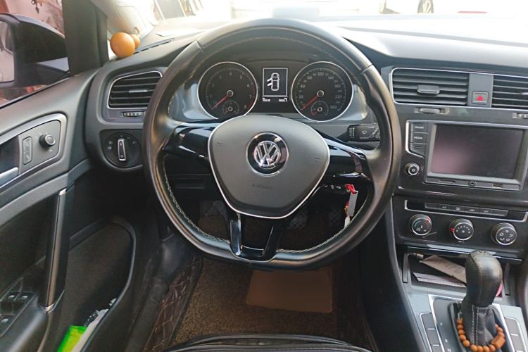 Used Volkswagen Golf 2017 230TSI Automatic Comfort Edition – Celebrating Milestone of One Million Units