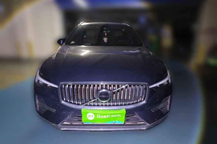 Used Volvo XC60 2024 B5 4x4 Smart Luxury Edition Front