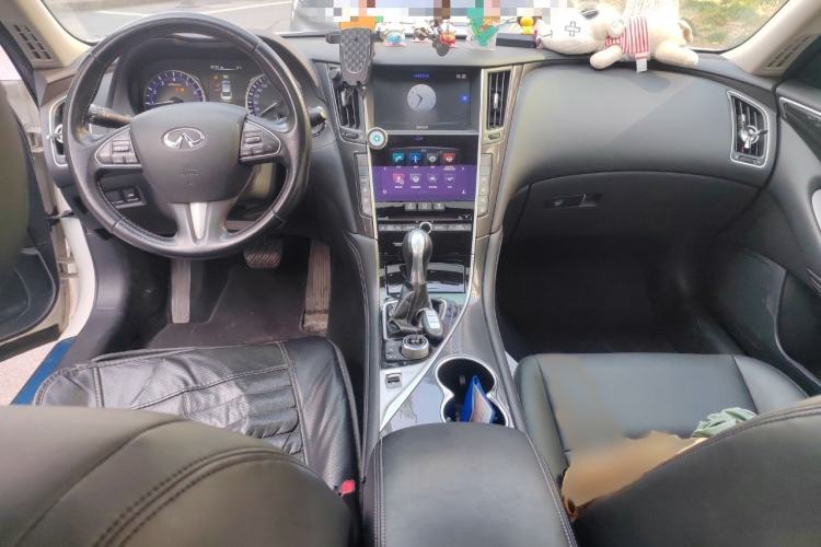 Used Infiniti Q50L 2016 2.0T Comfort Edition
