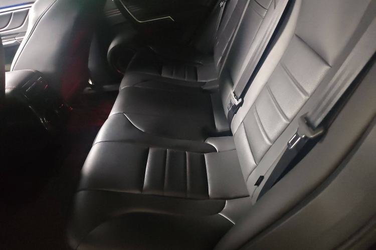 Used Wey VV5 2017 2.0T Ultra-Luxury Version
