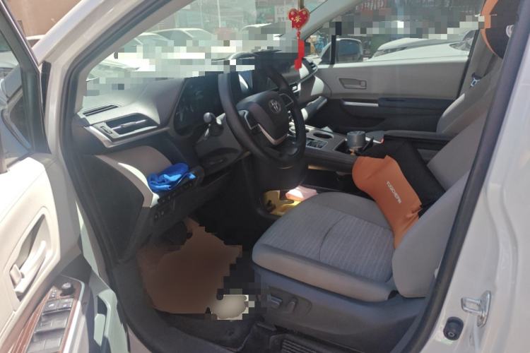 Used Toyota SIENNA 2023 2.5L Hybrid Comfort Edition Driver Seat