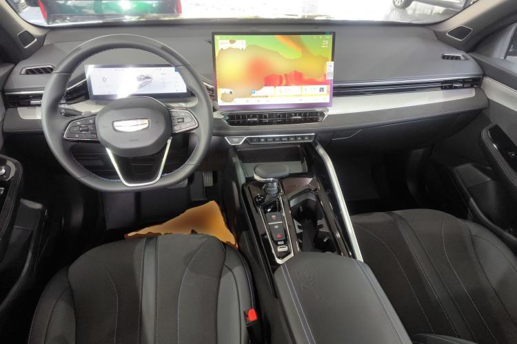 Used Geely Auto Preface 2025 Dongfang Yao 2.0TD Jin Chao Edition Center Console