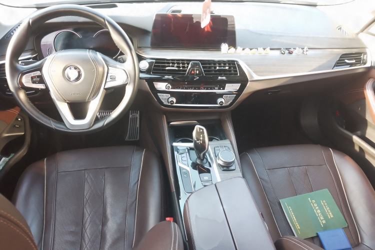 Used BMW 5 Series New Energy 2018 530Le Luxury Package Center Console