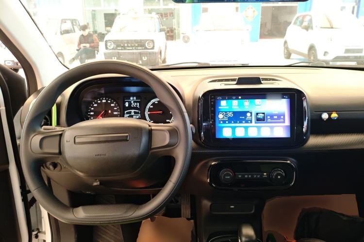 Used Roewe Clever 2021 302 km New Four-Seater Super-Efficient Version