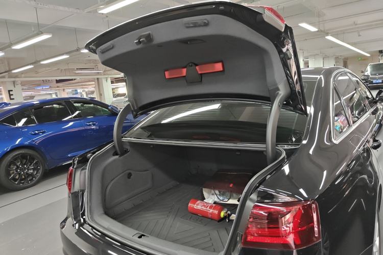 Used Audi A6L 2018 35 TFSI Collector's Edition Trunk