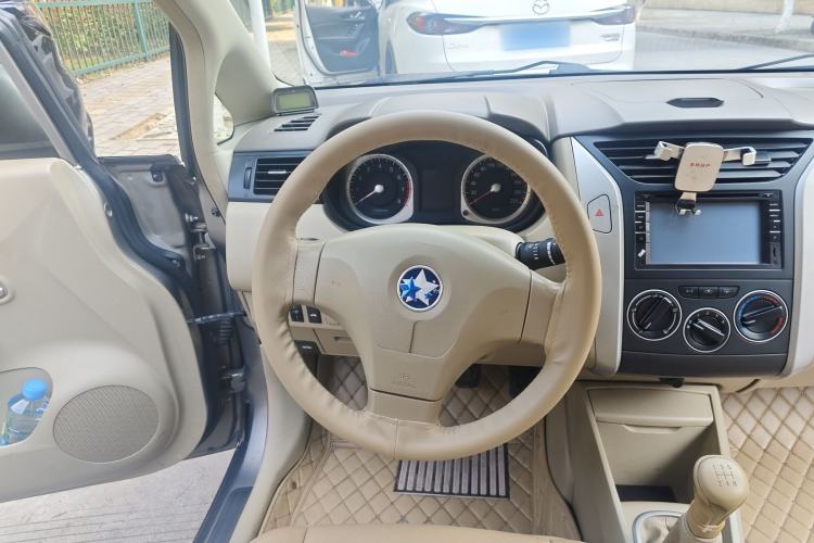 Used Venucia D50 2013 1.6L Manual Fashion Edition
