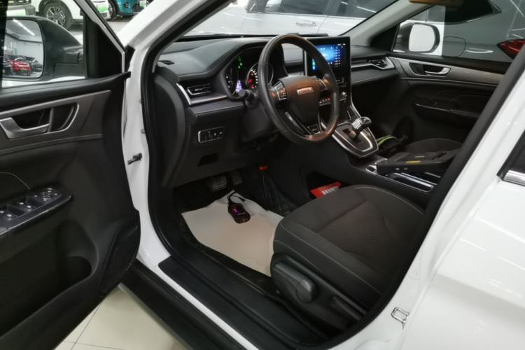 Used Haval M6 2023 PLUS 1.5T DCT Elite Smart Connectivity Model Driver Seat