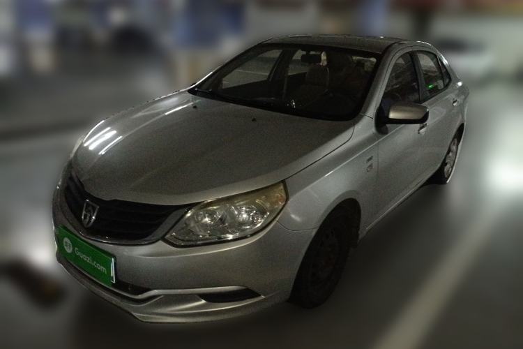 Used Baojun 630 2013 1.5L manual standard version