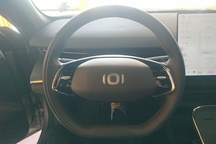 Used CHANGAN NEVO A07 2026 Model Ultra-Long Blue Whale Range-Extending 310 Luxury Edition Steering Wheel