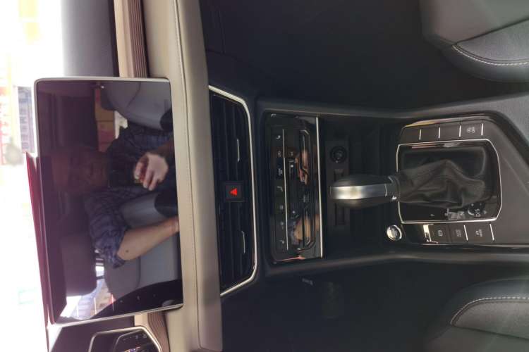 Used Volkswagen Tharu 2023 300TSI Two-Wheel-Drive Full Moon Edition