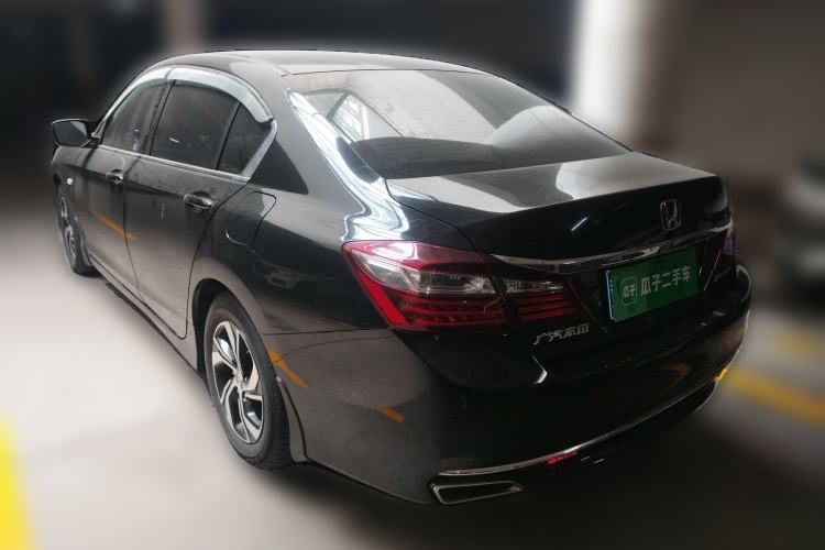 Used Honda Accord 2016 2.0L Comfort Edition Rear Left 45 Deg