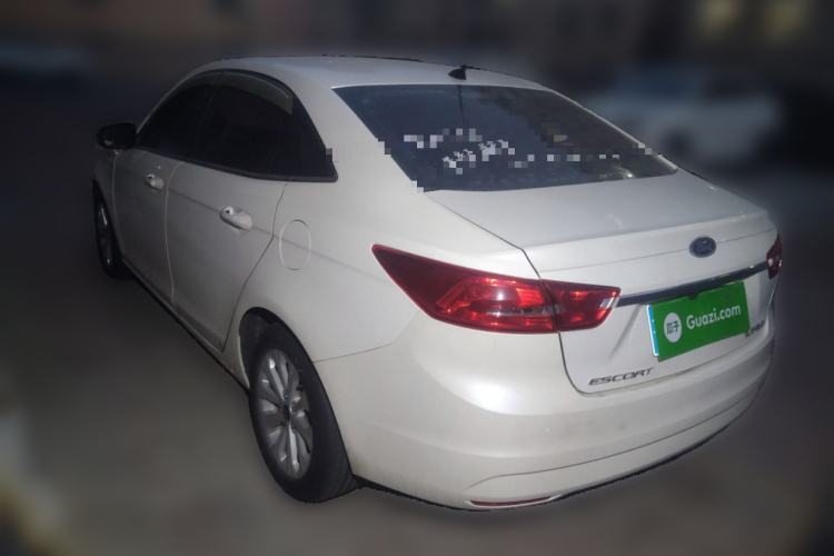 Used Ford Escort 2015 1.5L Automatic Fashion Model
