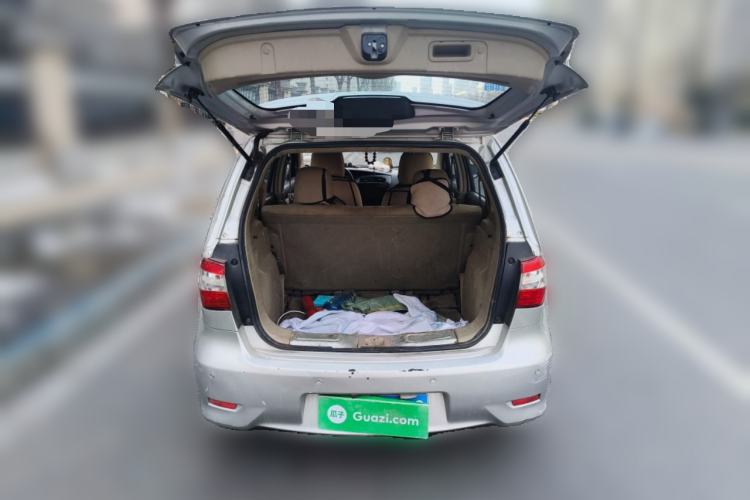 Used Nissan Livina 2013 1.6XE Manual Comfort Edition
