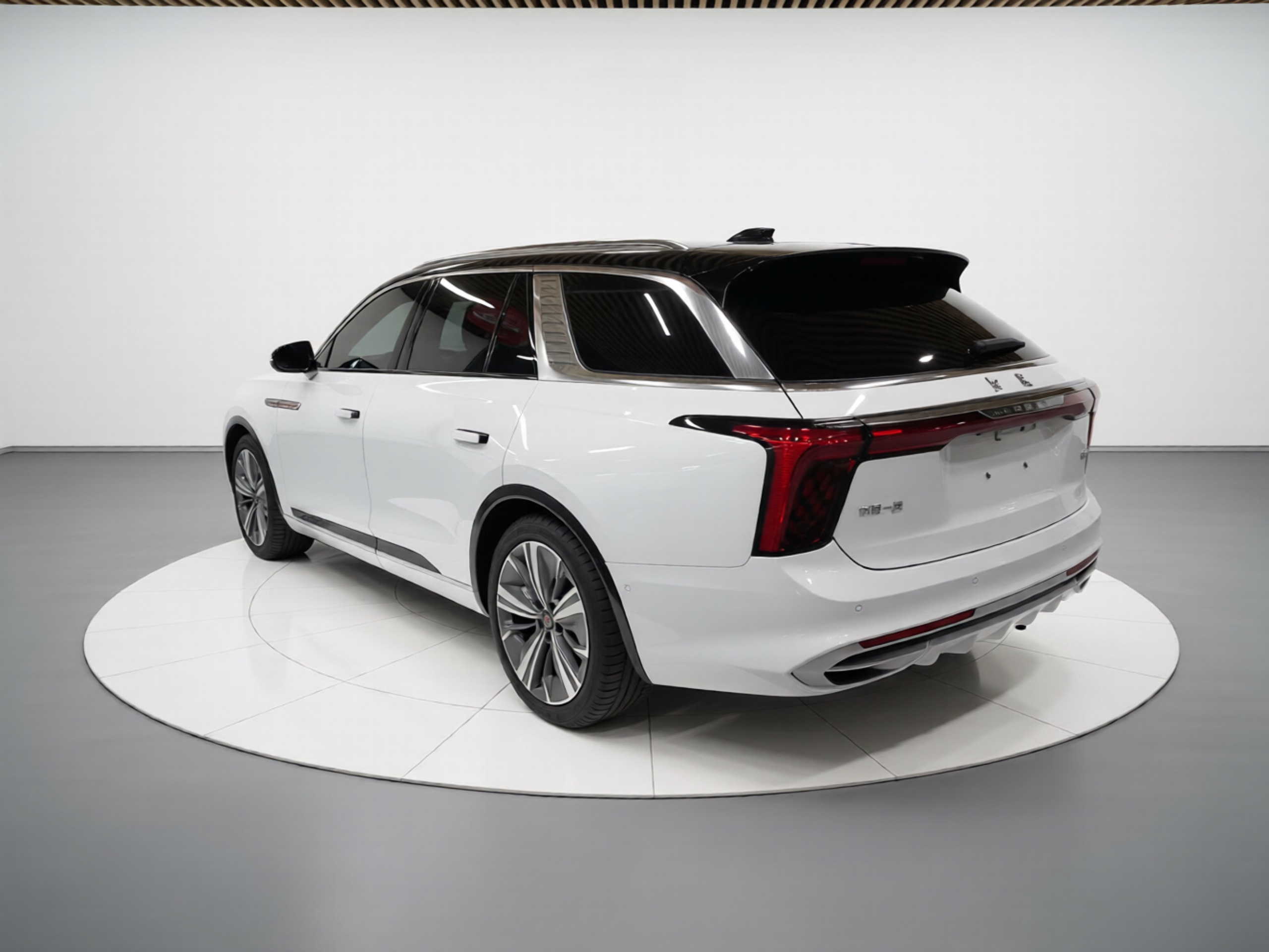Hongqi E-HS9 2022 660 km Range Flagway Edition Six Seats — снимка 8