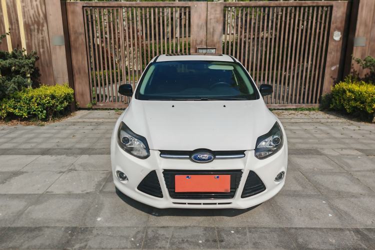 Used Ford Focus 2012 Hatchback 2.0L Automatic Luxury Sport Model Exterior 1