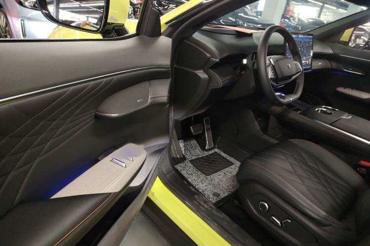 Used Deepal S07 2023 200Max Range-Extended Version
