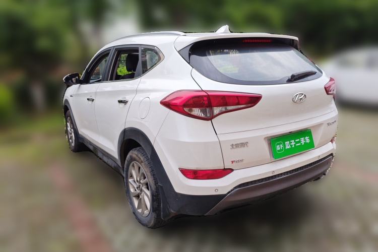 Used Hyundai Tucson 2015 1.6T Dual-Clutch Two-Wheel-Drive Smart Model Rear Left 45 Deg