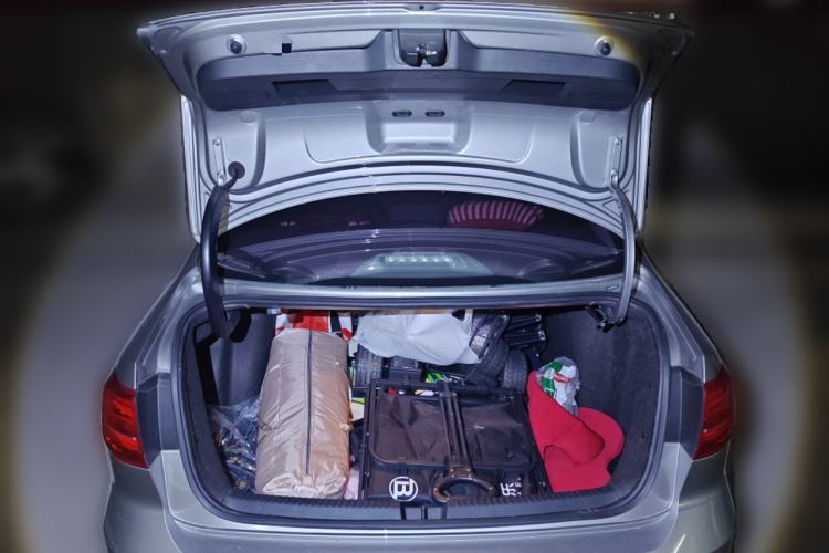 Used Volkswagen Sagitar 2017 230TSI Automatic Luxury Edition
