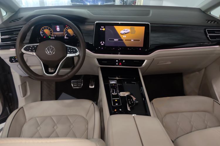 Used Volkswagen Viloran 2022 380TSI Prestige Edition