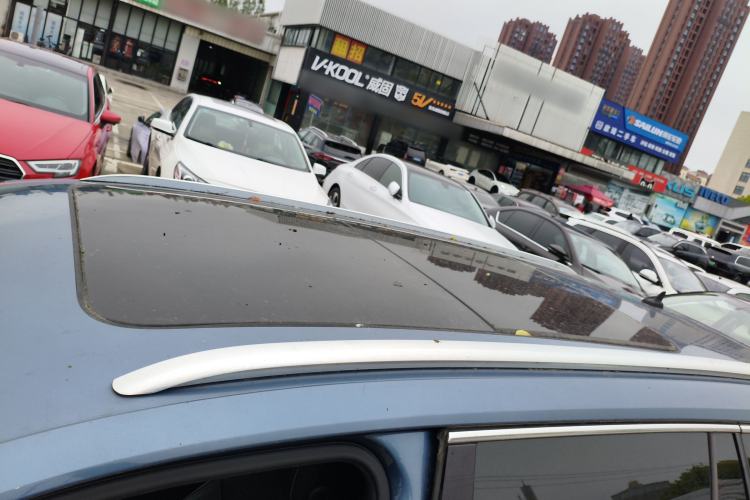 Used Volkswagen Variant 2016 380TSI Two-Wheel Drive R-Line Version Roof