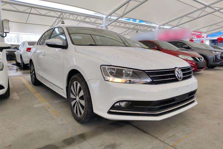 Used Volkswagen Sagitar 2017 230TSI Automatic Comfort Version