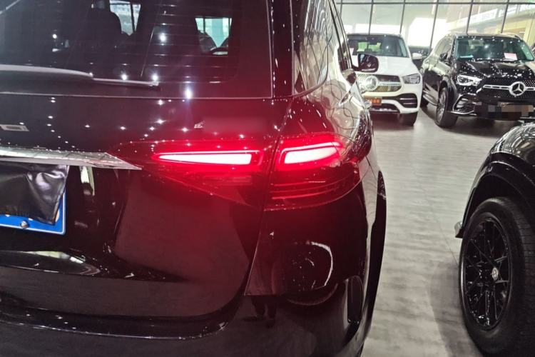 Used Mercedes-Benz GLE 2024 Refreshed GLE 350 4MATIC Stylish Edition Right Rear Taillight