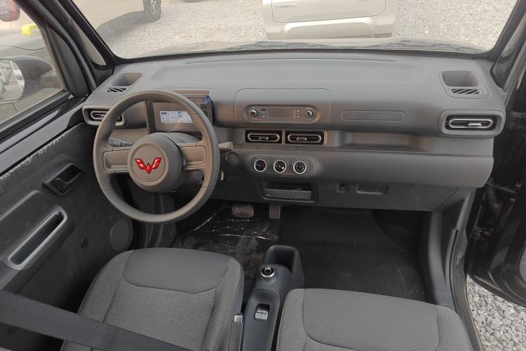 Used Wuling Zhiguang New Energy 2025 Comfort Model