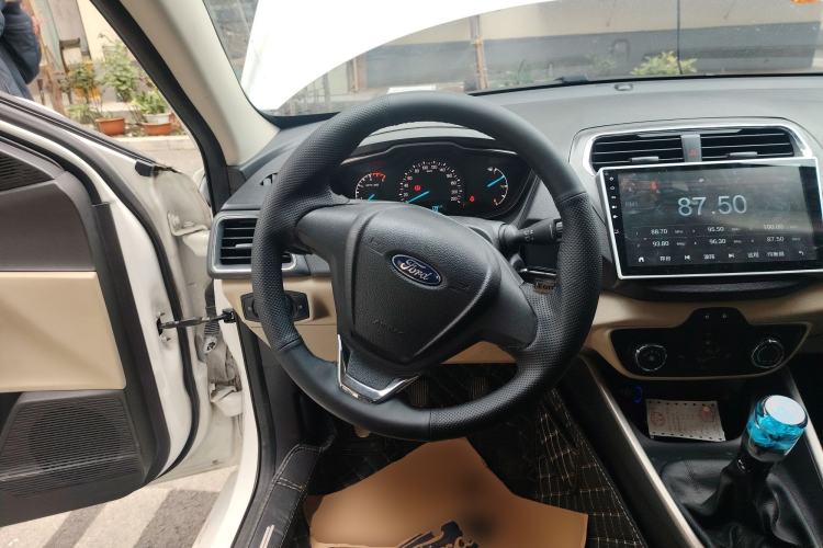 Used Ford Escort 2015 1.5L Manual Comfort Model