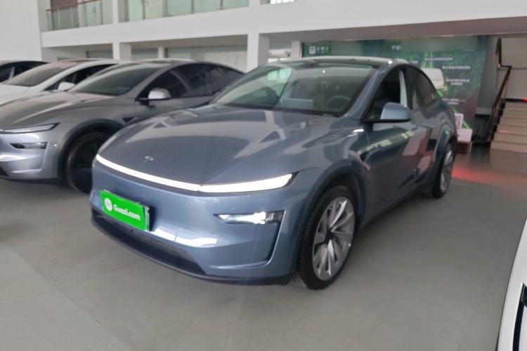 Used Tesla Model Y 2025 Rear-Wheel-Drive Version