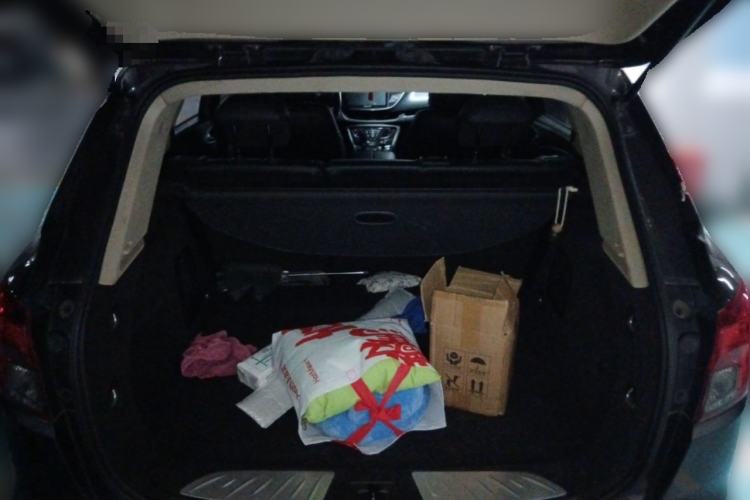 Used Buick Envision 2015 20T Two-Wheel-Drive Leading Model Trunk