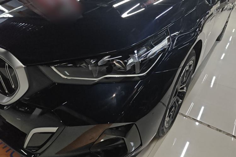 Used BMW i5 2024 eDrive 35L M Sport Package
