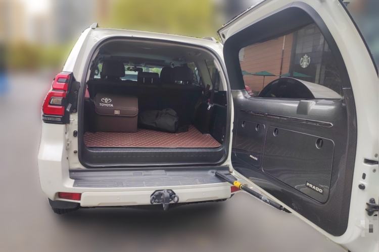 Used Toyota Prado 2018 3.5L Automatic TX-L with Rear-Mounted Spare Tire Trunk