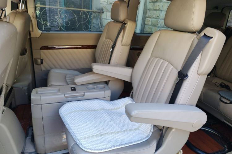 Used Mercedes-Benz Viano 2011 2.5L Navigator Edition