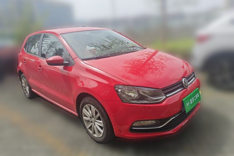 Used Volkswagen Polo 2014 1.4L Automatic Comfort Edition Front Right 45 Deg