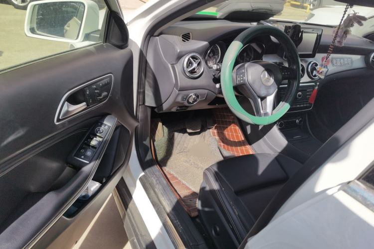 Used Mercedes-Benz GLA 2016 GLA 200 Fashion Model