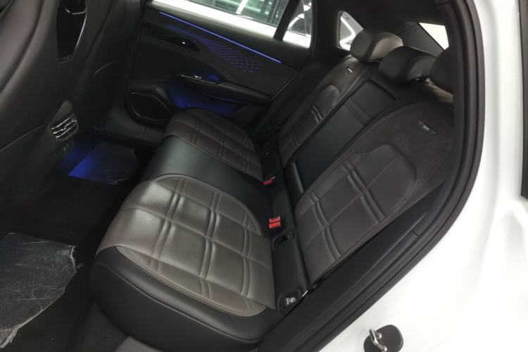Used Hongqi EH7 2024 820 Pro Left Rear Seat