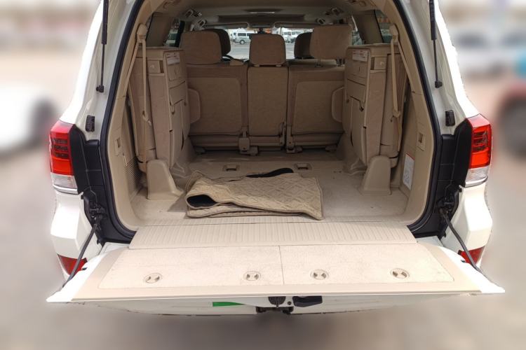 Used Toyota Land Cruiser 
