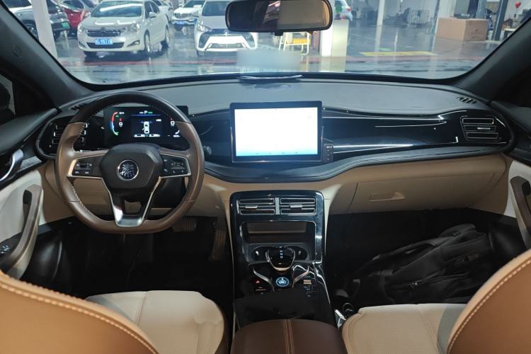 Used BYD Qin PLUS 2024 HONOR Edition DM-i 55KM Leading Model
