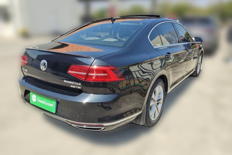 Used Volkswagen Magotan 2018 Facelift 330TSI DSG Luxury Model
