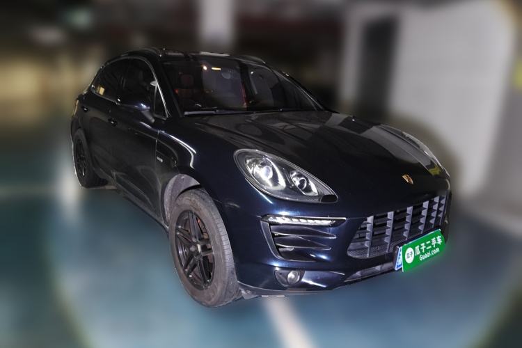 Used Porsche Macan 2017 Macan S 3.0T Front Right 45 Deg