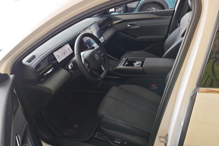 Used BYD Qin L 2025 EV 545KM Cloud Suspension Edition