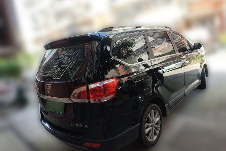 Used Baojun 730 2014 1.5L manual Comfort version 7 seats Rear Right 45 Deg
