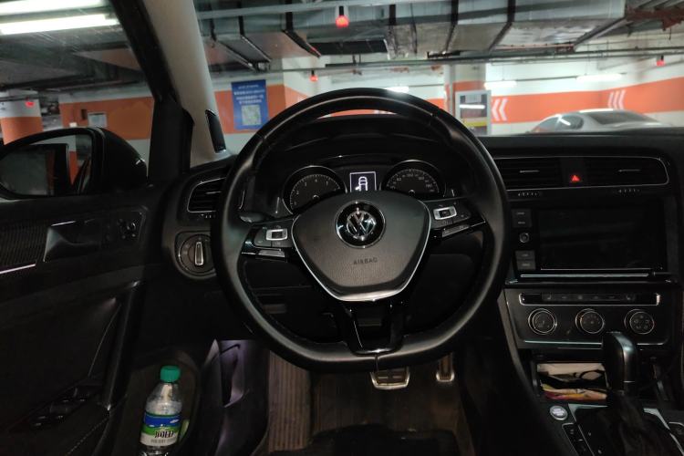 Used Volkswagen Golf 2018 230TSI Automatic Luxury Version