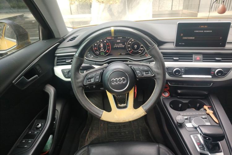 Used Audi A4L 2018 30th Anniversary Edition 40 TFSI Fashion Model
