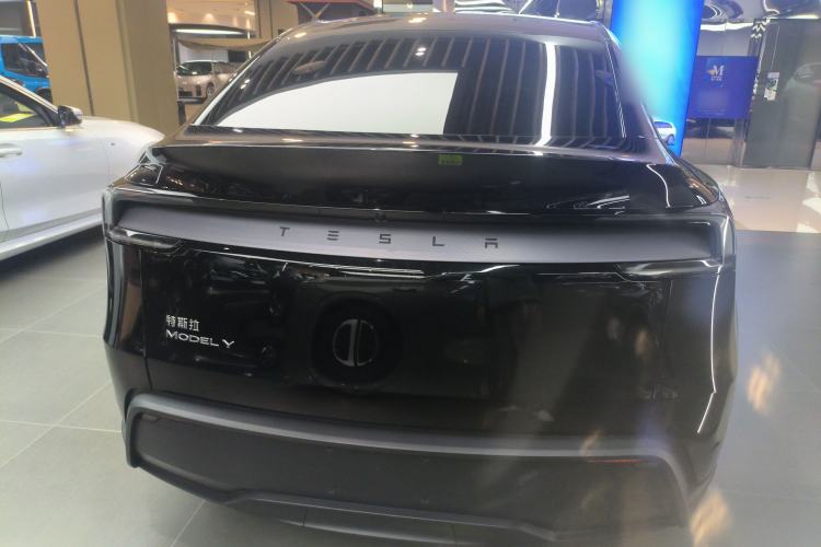 Used Tesla Model Y 2026 Rear-Drive Model Rear