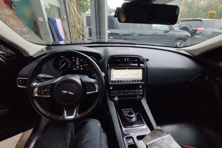 Used Jaguar F-PACE 2020 2.0T Urban Deluxe Edition
